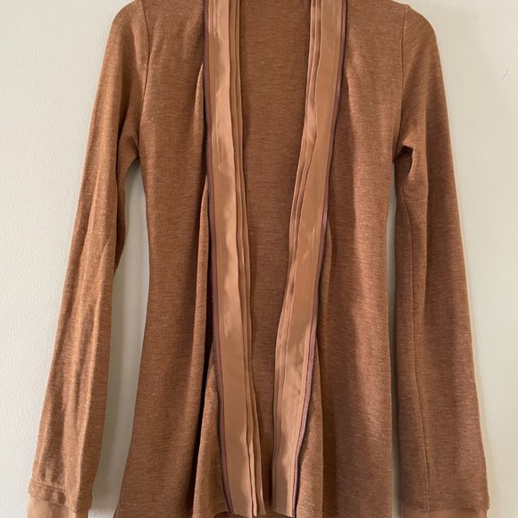 Unique cardigan with back tie ✿ - Picture 3 of 10